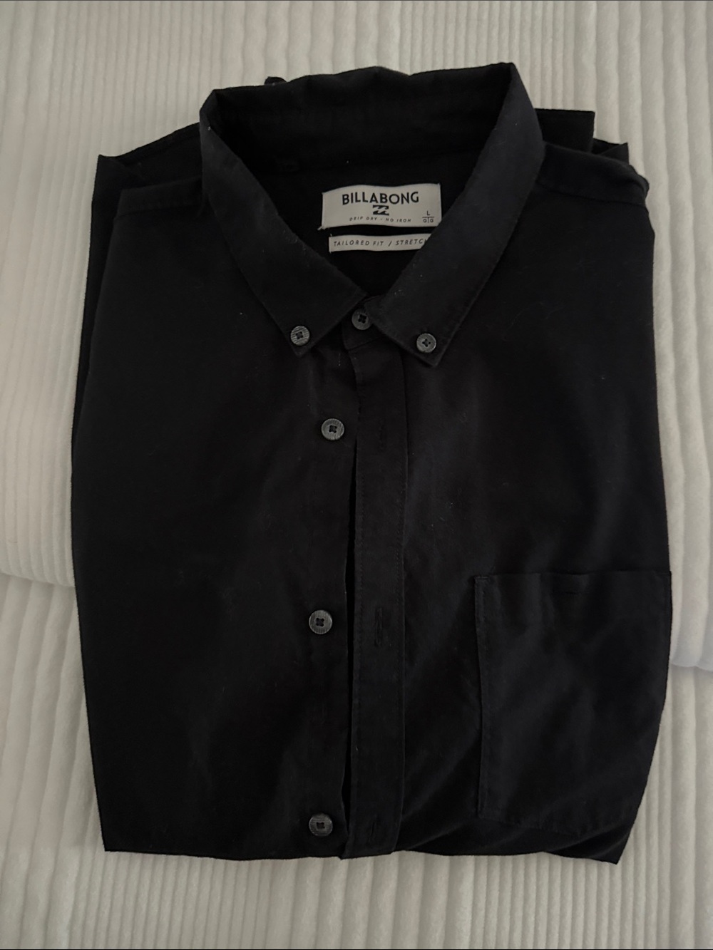 Billabong Men's Black Button-Down Collared Shirt